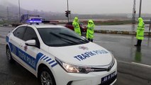 Yurtta kış - Kahramanmaraş-Kayseri kara yolu ulaşıma kapandı - KAHRAMANMARAŞ