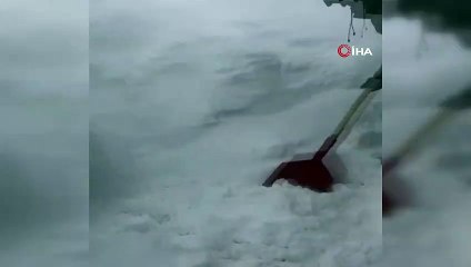 Jandarma zor şartlarda görev başında