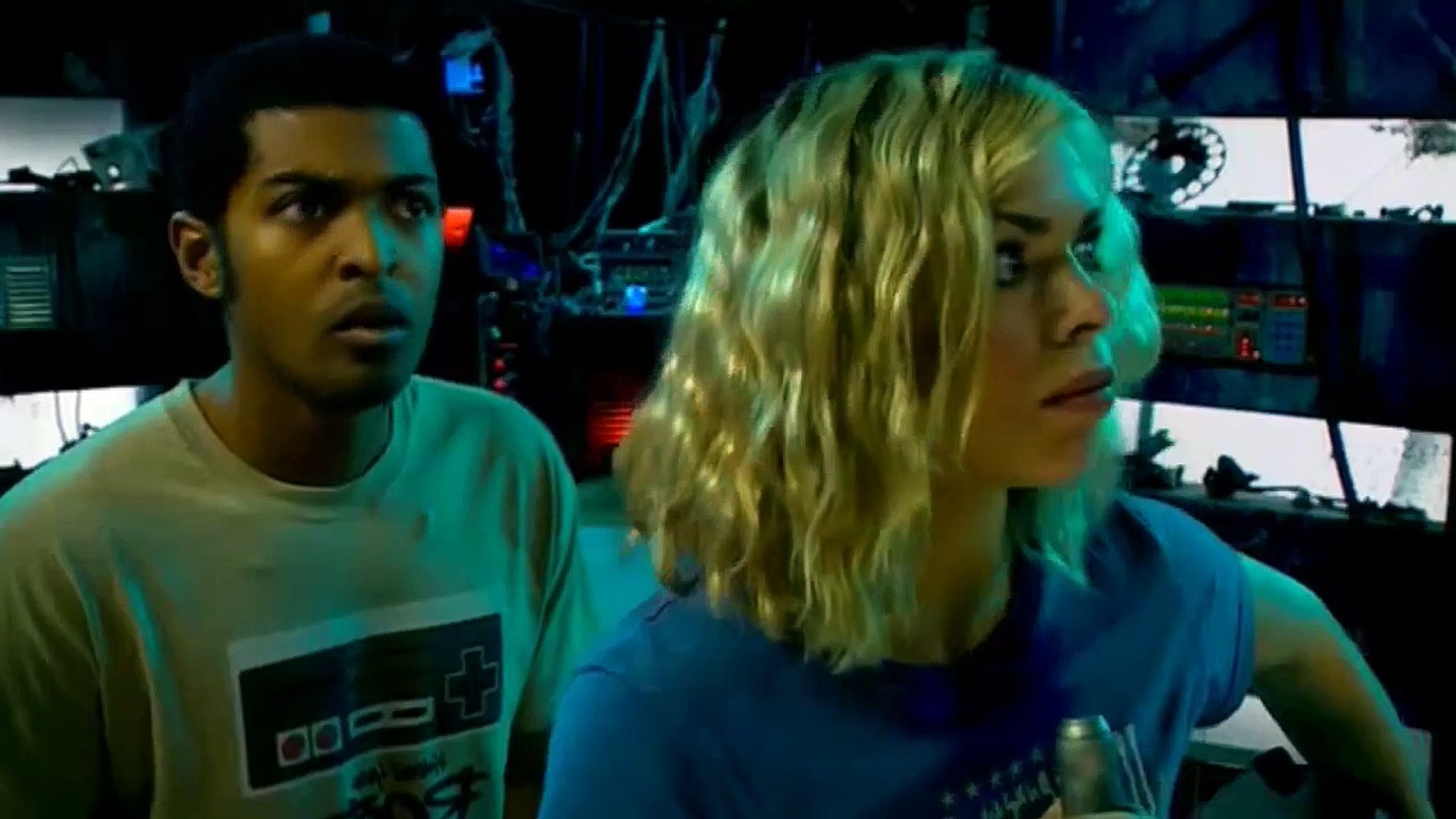 Doctor Who S 2 E 4 The Girl In The Fireplace Video Dailymotion
