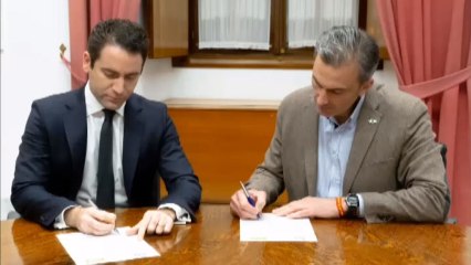 PP y Vox negocian en Madrid el pacto de investidura en Andalucía