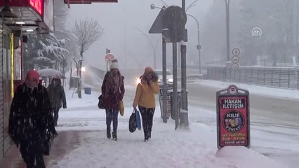Tokat'ta Kar Yağışı Ulaşımı Aksattı