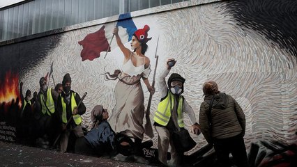 Kiállt a sárgamellényesek mellett a populista olasz kormány