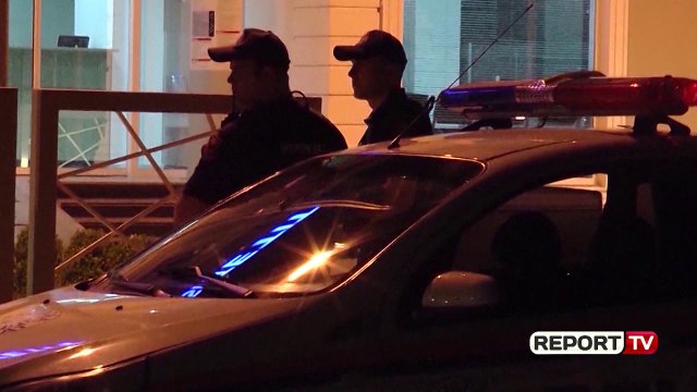 Report Tv-Super grabitje 200 mijë euro në një argjendari në City Park në Tiranë