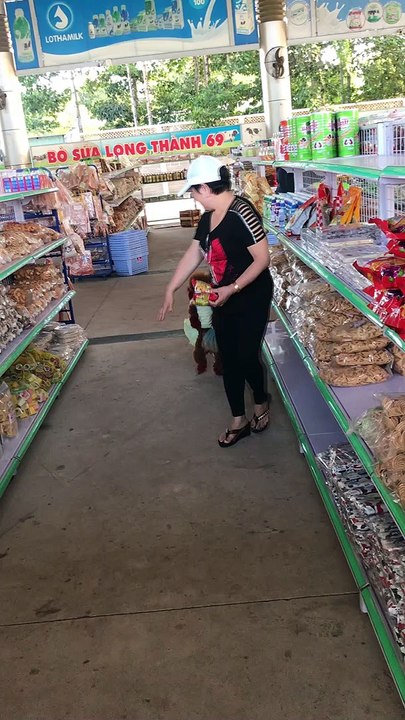 Unique Poodle Shops with Owner