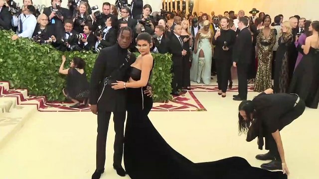 Kylie & Kendall Jenner FIGHTING Over Money! Proactive Campaign BACKFIRES On Kendall!