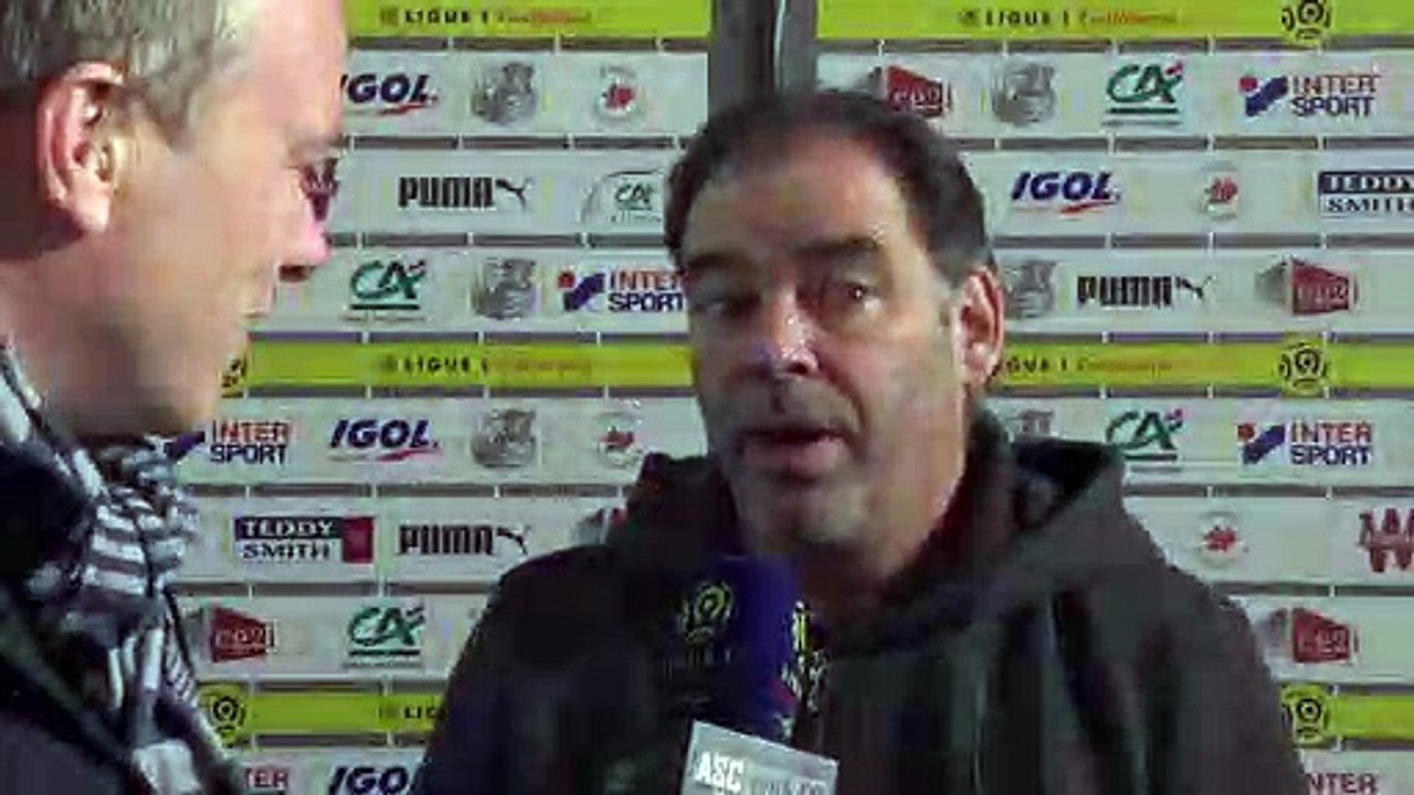 Après le match Amiens SC - SCO d'Angers, Stéphane Moulin