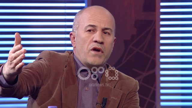 Ora News –Agim Baçi: Nuk është detyrë e kryeministrit të përçajë protestat