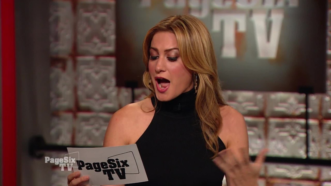 #MerryChristmas from #PageSixTV - we're giving you the gift of gossip! And the best gift of all is @markwahlberg's abs! Tune in for the deets on Mark's workout routine!