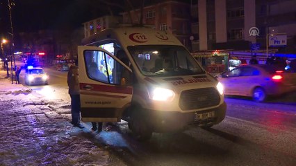 Başkentte kaza yapan otomobil alev aldı