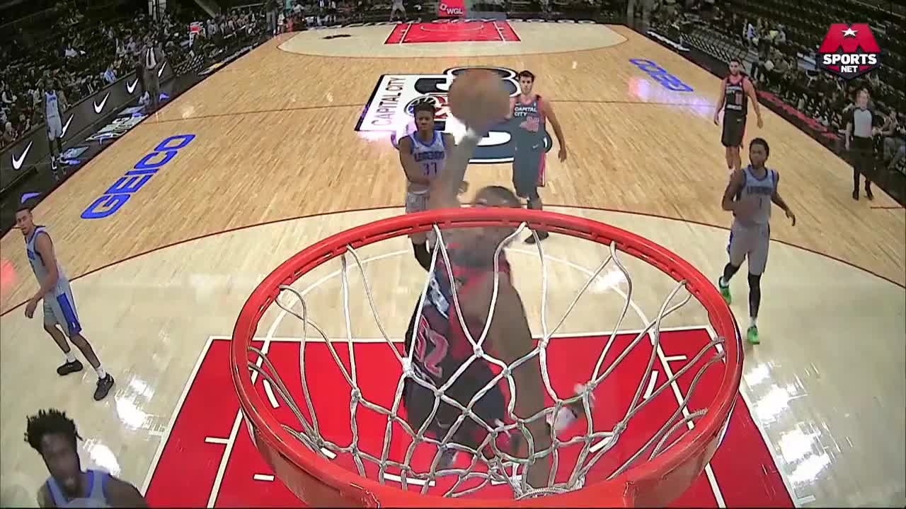 A big slam by Jordan McRae!