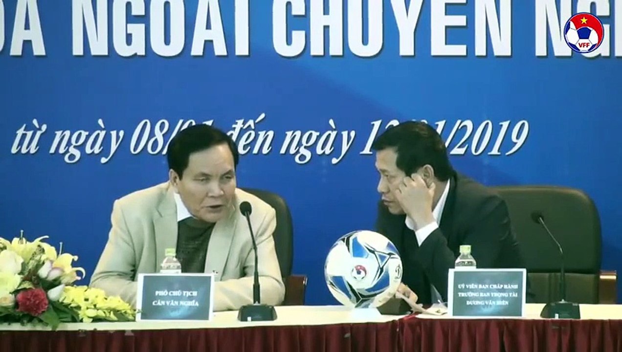 Khai mạc lớp tập huấn giám sát - trọng tài các giải bóng đá ngoài chuyên nghiệp 2019 | VFF Channel