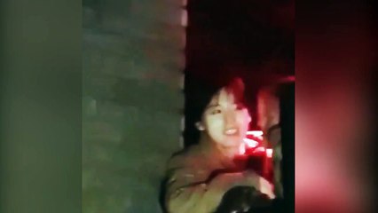 Thành viên iKON và Winner bắt gặp hôn nhau đồng tính trong bar