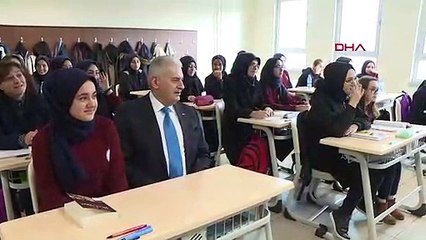 Binali Yıldırım’dan imam hatip lisesine ziyaret
