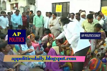 జగ్గా రెడ్డి చుడండి డబ్లులు ఎలా పంచుతున్నాడో Jagga Reddy Real Behaviour - AP Politics Daily