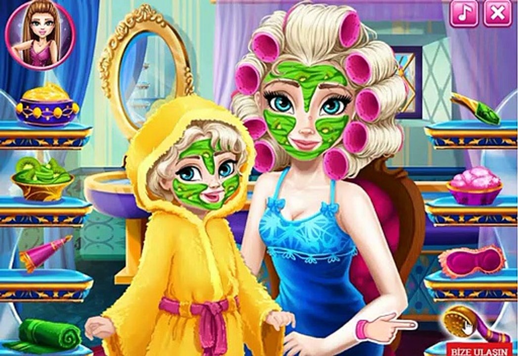 anne elsa bebek elsa makyaj yapıyor