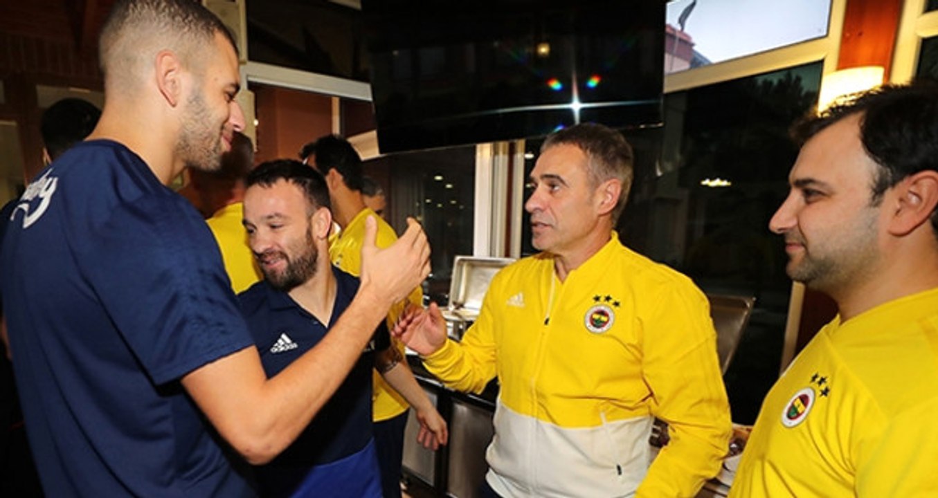 Fenerbahçe Teknik Direktörü Ersun Yanal, Slimani'nin Kalitesine Güveniyor