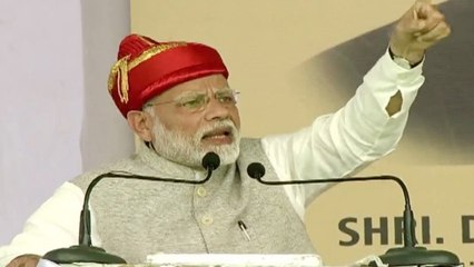 下载视频: PM Modi का Upper Caste Reservation पर झूठ की Politics करनेवालों को करारा जवाब | वनइंडिया हिंदी