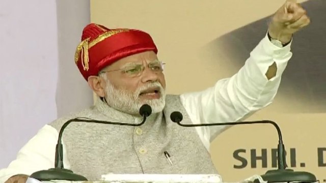 PM Modi का Upper Caste Reservation पर झूठ की Politics करनेवालों को करारा जवाब | वनइंडिया हिंदी