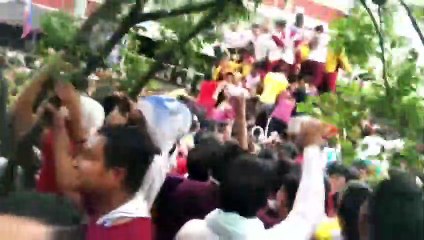 Waiting for Nazareno: The mood in a sea of people