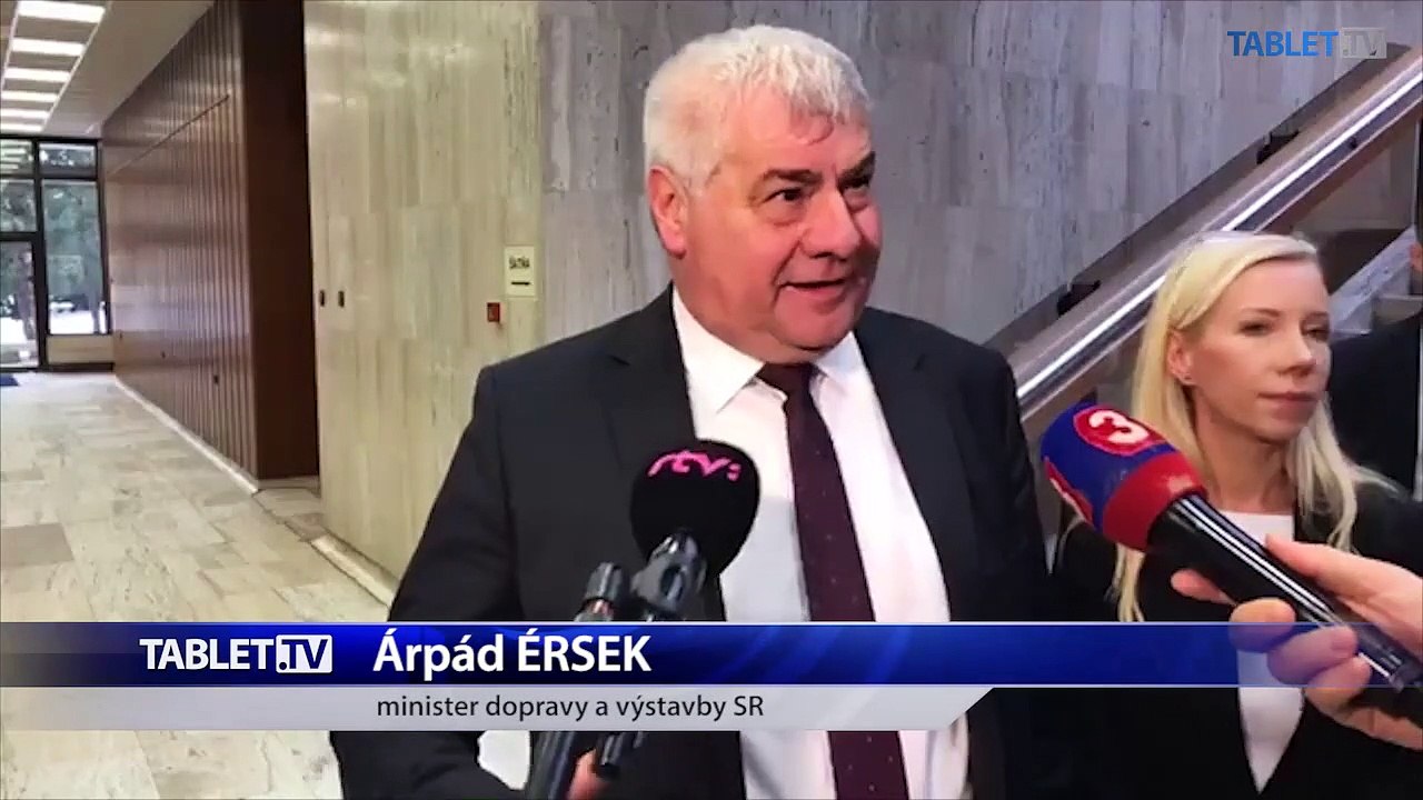 ZÁZNAM: Brífing ministra dopravy a výstavby SR Árpáda Érseka