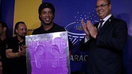 Ronaldinho imortalizado no Maracanã