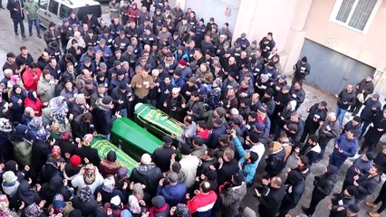 Dereye düşen otomobilde hayatını kaybeden baba ve çocukları toprağa verildi - EDİRNE