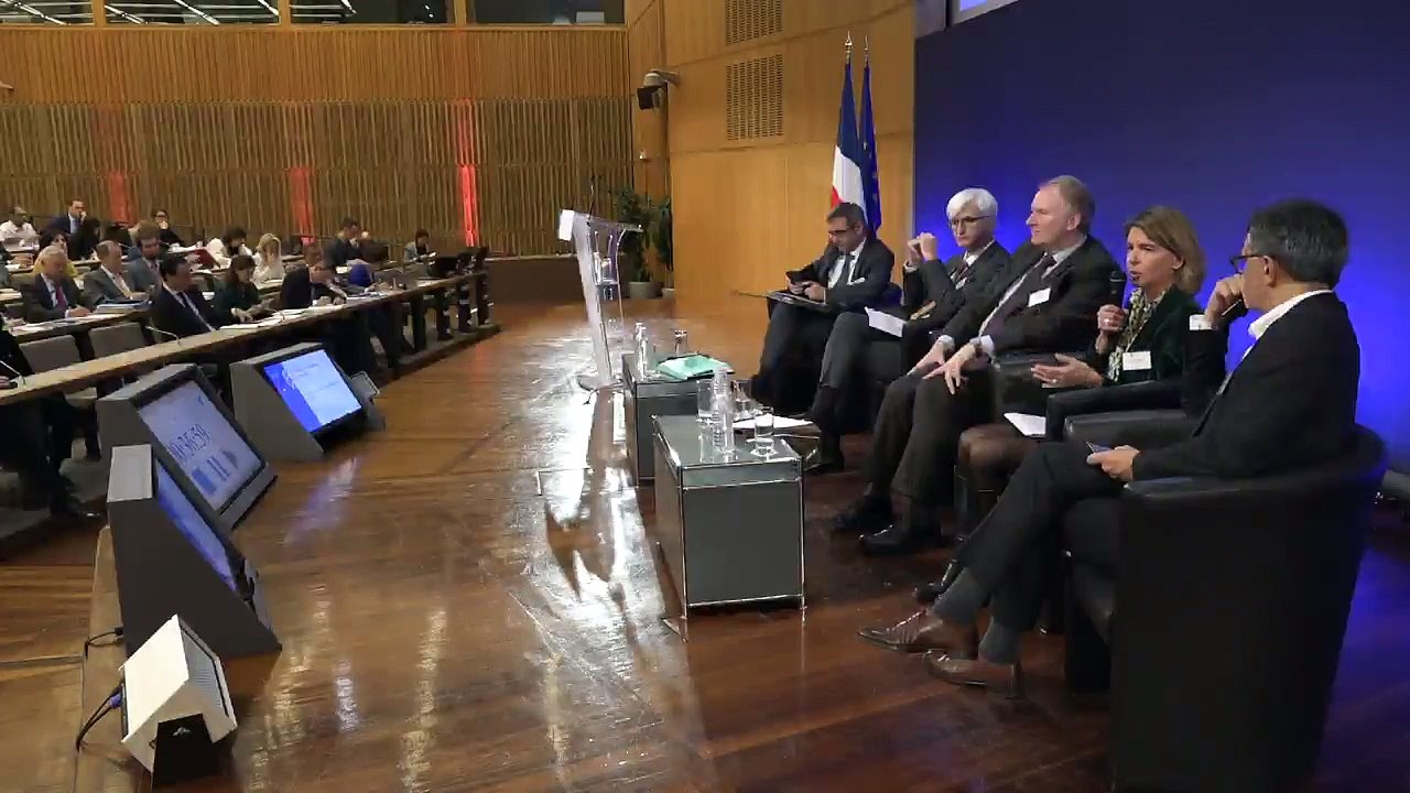 " La Finance verte et le rôle moteur de la France" : retrouvez la vidéo de la table ronde organisée à Bercy le 8 janvier 2019, dans le cadre des Entretiens du Trésor