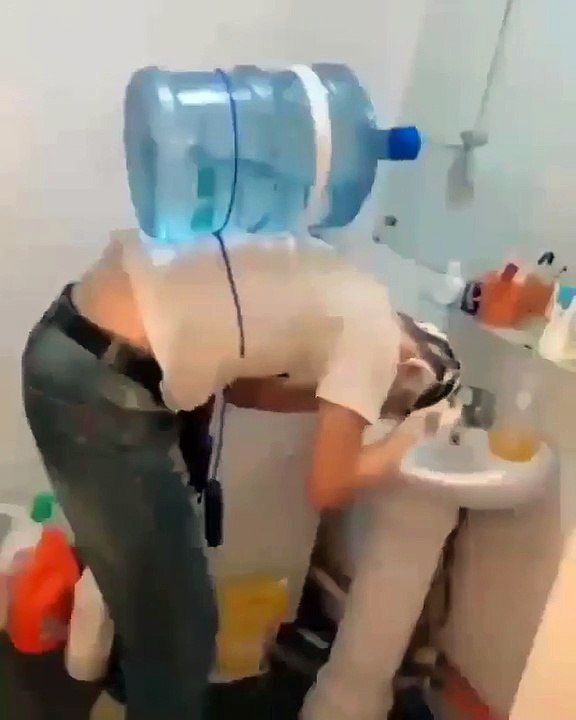Yalnızken su kesildiğinde kafa nasıl yıkanır ?
