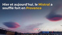 Le fort Mistral crée des nuages en forme de soucoupes volantes dans le ciel de Provence