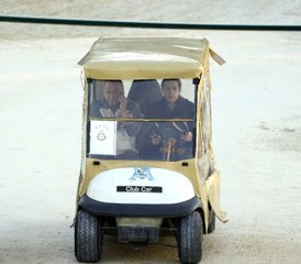 Galatasaray Ayak Tenisi Oynadı