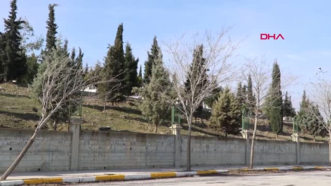 Denizli Hristiyan Futbolcunun Mezarına 'Ruhuna Fatiha' Yazılı Tahta Dikilmiş