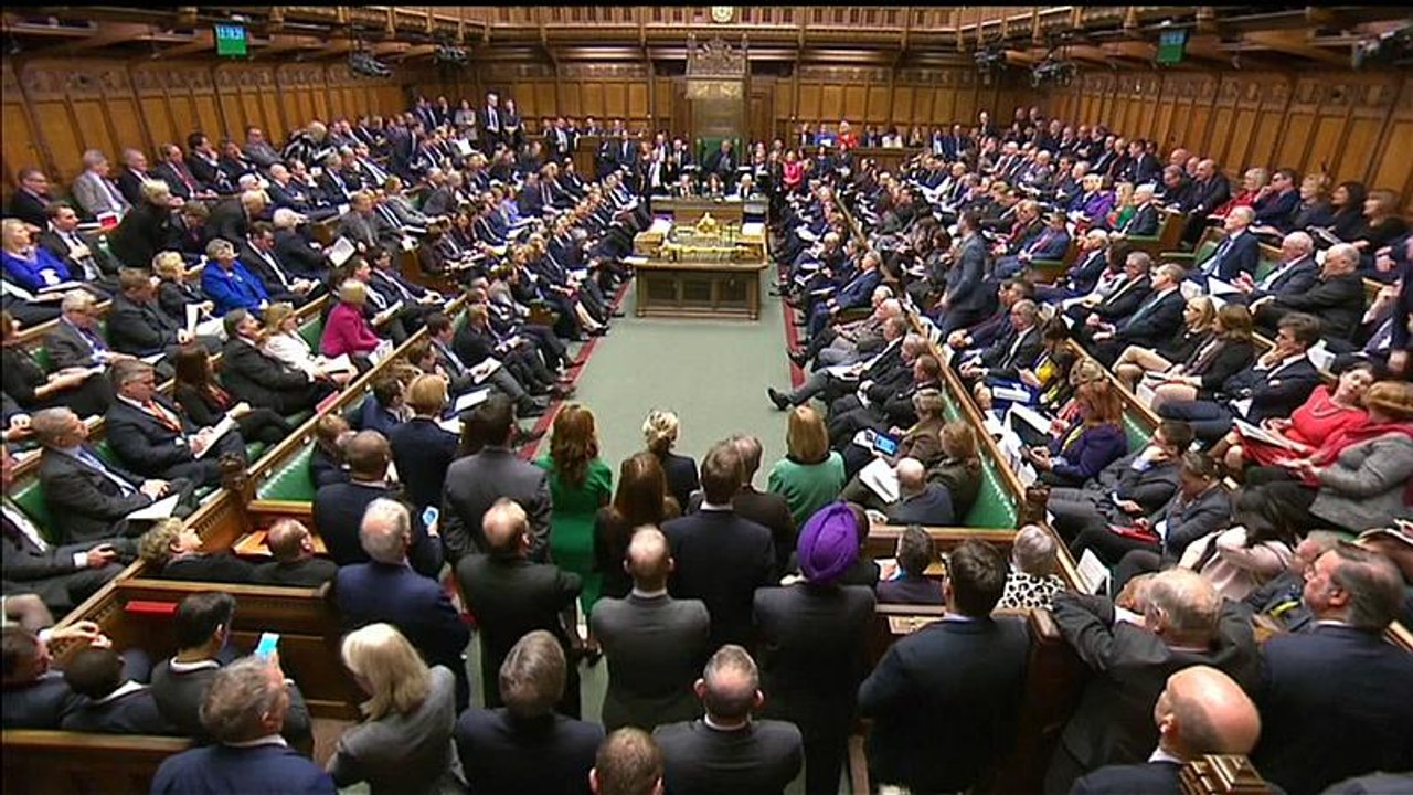 Brexit-Debatte im Parlament - May kämpft um Zustimmung