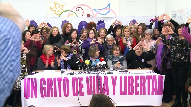 Asociaciones feministas reaccionan al acuerdo de investidura de Andalucía