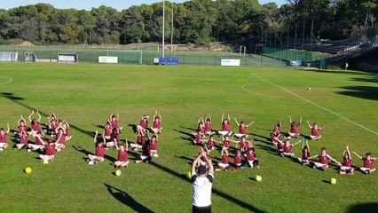 Le clapping de l'A.S St Christol par les jeunes du club dirigé par David.