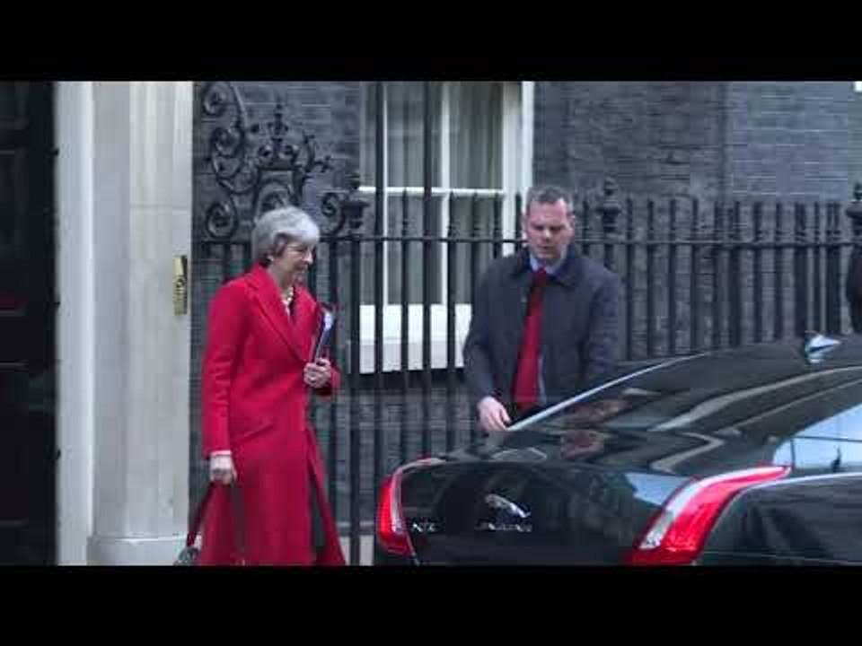 “Brexit”, Parlamenti britanik “ia mbledh” kryeministres Theresa May