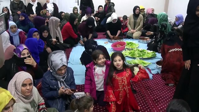 Siverekli kadınlar sıra gecesinde eğlendi - ŞANLIURFA