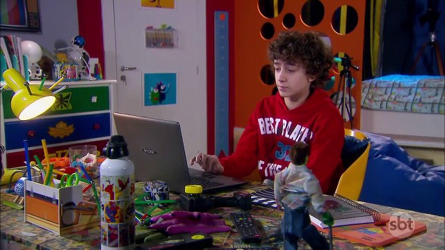 Clipe: Oi, hello | As Aventuras de Poliana