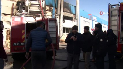 Mobilya fabrikasında korkutan yangın