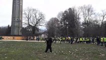 Gilets jaunes : les manifestants continuent d'arriver au parc Paul Mistral de Grenoble