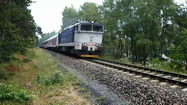Train side view with dolby atmos sound