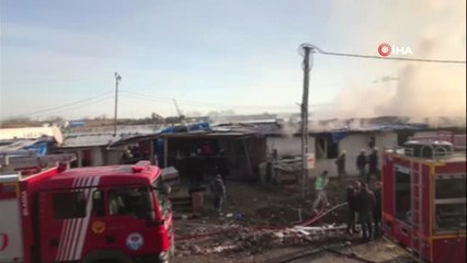 İnşaat İşçilerinin Kaldığı Yatakhanede Yangın Çıktı