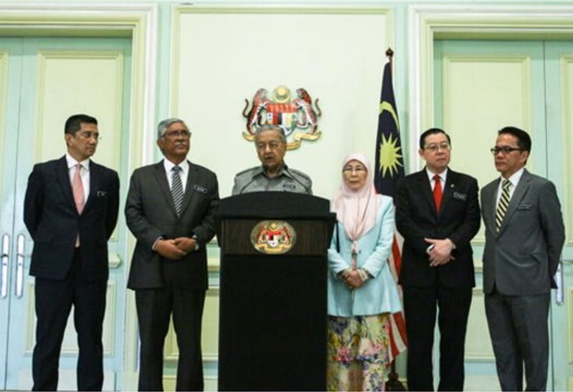 Dr M: Reshuffle of ministry sec-gens depends on compatibility with minister