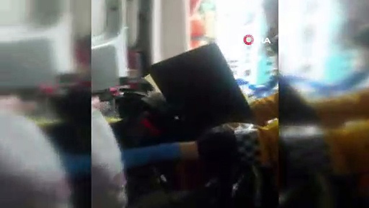 2 yaşındaki Evin tedavi için uçak ambulansla Silopi'den Kayseri'ye getirildi