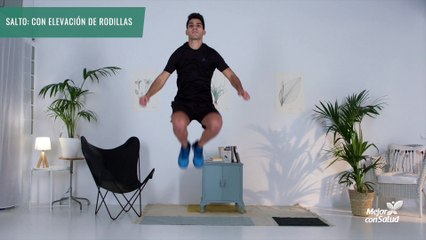 Salto con elevación de rodillas (hombre)