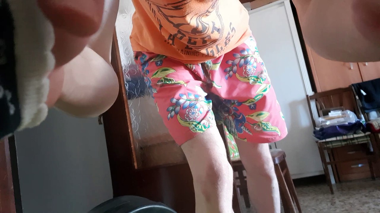 Biceps training 28kg man