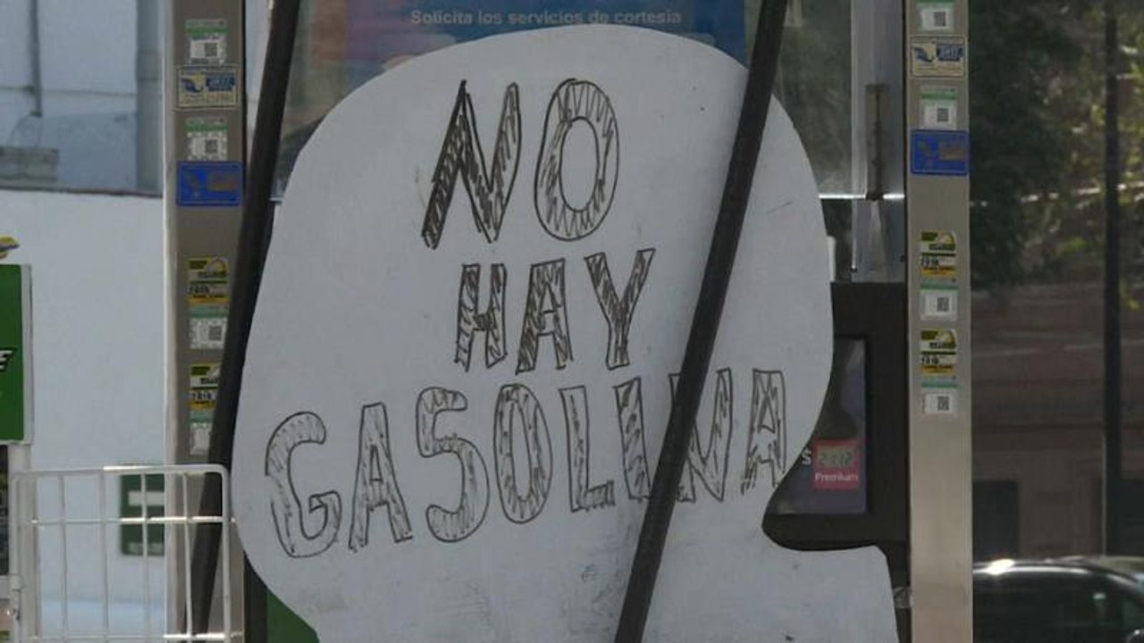 Messico: "Non c'è benzina", ma c'è chi trova un modo per far passare il tempo