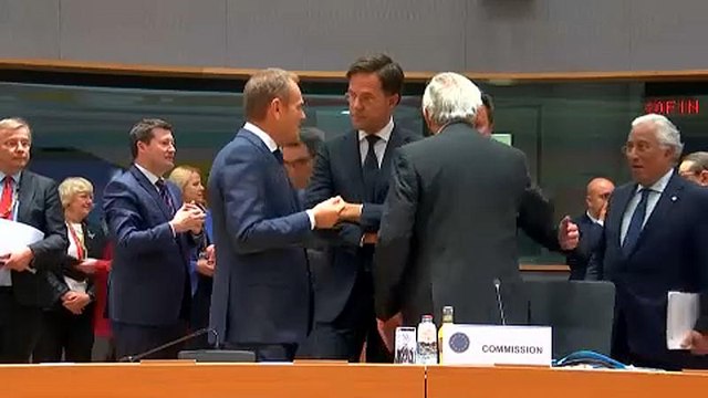 المفوضية الأوروبية تحقق بشأن المعاملة الضريبية بين نايك وهولندا