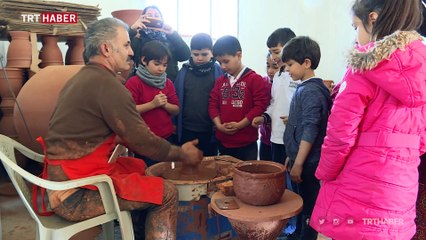 Öğrenciler çömlekten kuş yuvaları yaptı