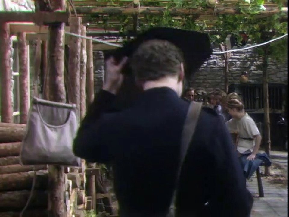 Die dreibeinigen Herrscher  S01E10 - Glueck oder Freiheit