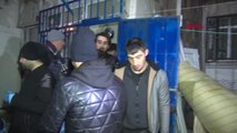 Narkotik Operasyonu: 1'i Meslekten İhraç Eski Polis, Toplam 25 Gözaltı